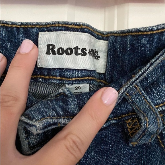 brand new never worn Roots jeans - Picture 3 of 4